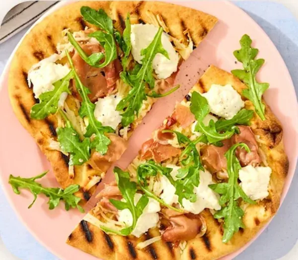 Grilled prosciutto and ricotta pizza slices